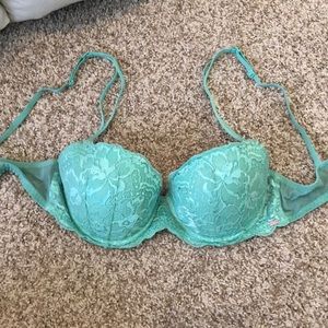 VS pink push up bra